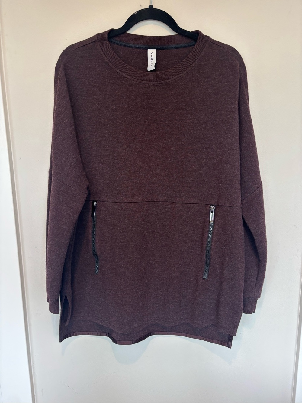 Varley Women's Crewneck Sweatshirt with Zip Pockets - Dark Brown/Eggplant